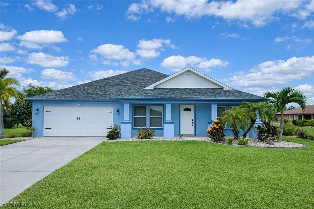 8000 Fountain Mist BLVD, Lehigh Acres, FL 33972