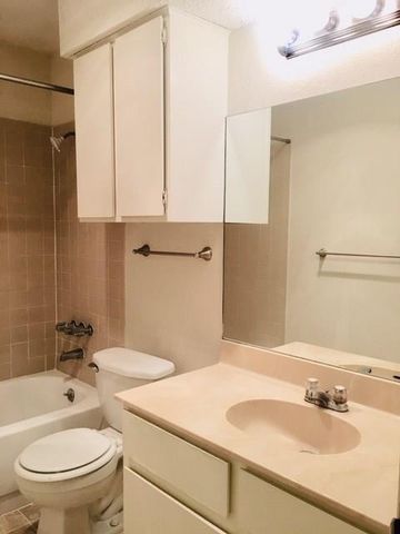 13212 Rampart ST, Austin, TX 78727