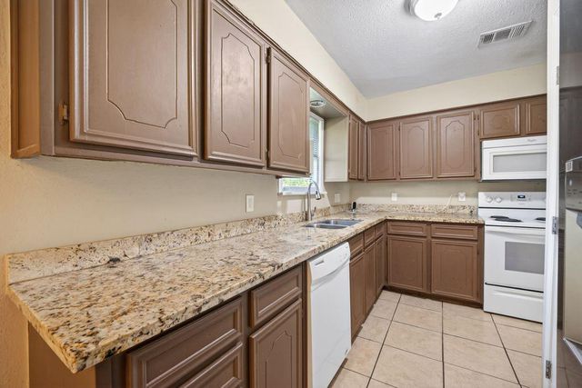 2926 Vance Avenue, Texas City, TX 77590