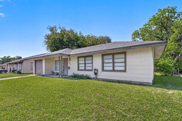 2926 Vance Avenue, Texas City, TX 77590