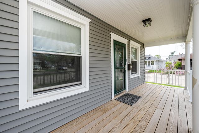 602 Howard Avenue, St. Joseph, MI 49085