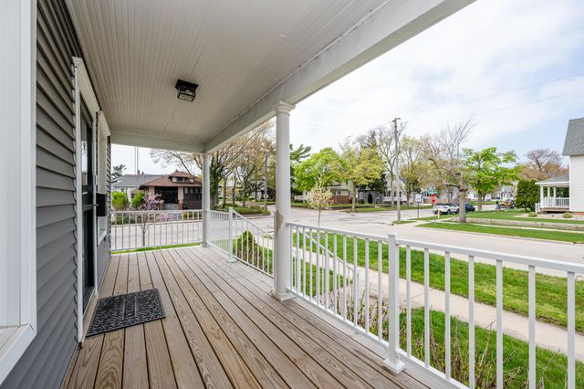 602 Howard Avenue, St. Joseph, MI 49085