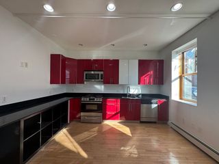 212 Chelsea Street 1, Boston, MA 02128