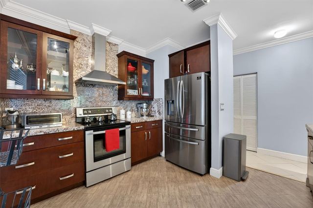 1221 SW 48th Ter, Deerfield Beach, FL 33442