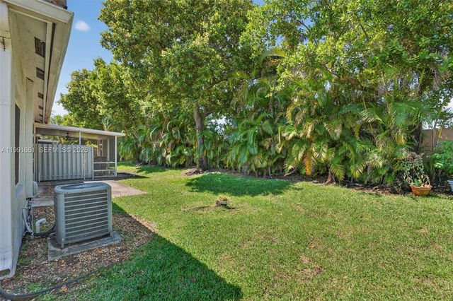 1221 SW 48th Ter, Deerfield Beach, FL 33442