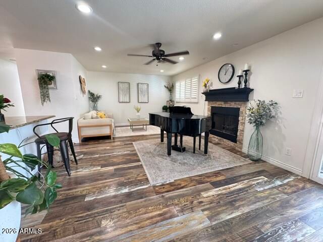 4210 W COUNTRY GABLES Drive, Phoenix, AZ 85053