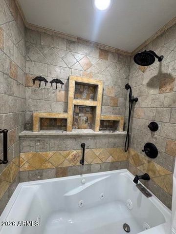 4210 W COUNTRY GABLES Drive, Phoenix, AZ 85053
