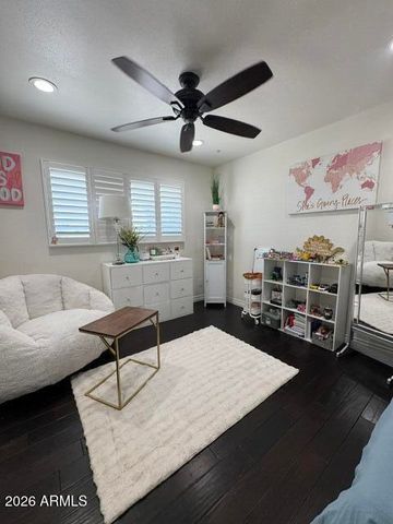 4210 W COUNTRY GABLES Drive, Phoenix, AZ 85053
