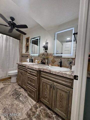 4210 W COUNTRY GABLES Drive, Phoenix, AZ 85053