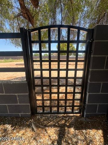 4210 W COUNTRY GABLES Drive, Phoenix, AZ 85053