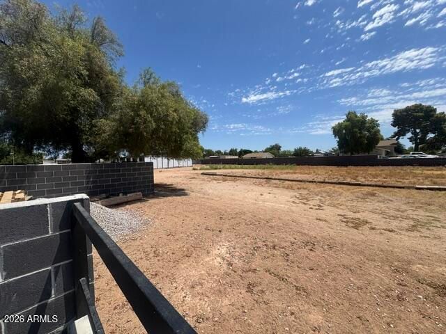 4210 W COUNTRY GABLES Drive, Phoenix, AZ 85053