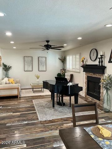 4210 W COUNTRY GABLES Drive, Phoenix, AZ 85053