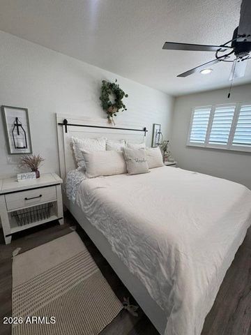 4210 W COUNTRY GABLES Drive, Phoenix, AZ 85053