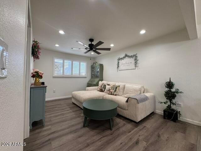 4210 W COUNTRY GABLES Drive, Phoenix, AZ 85053