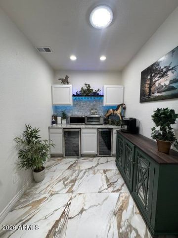 4210 W COUNTRY GABLES Drive, Phoenix, AZ 85053