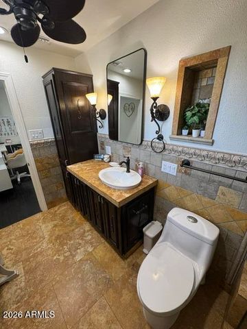 4210 W COUNTRY GABLES Drive, Phoenix, AZ 85053