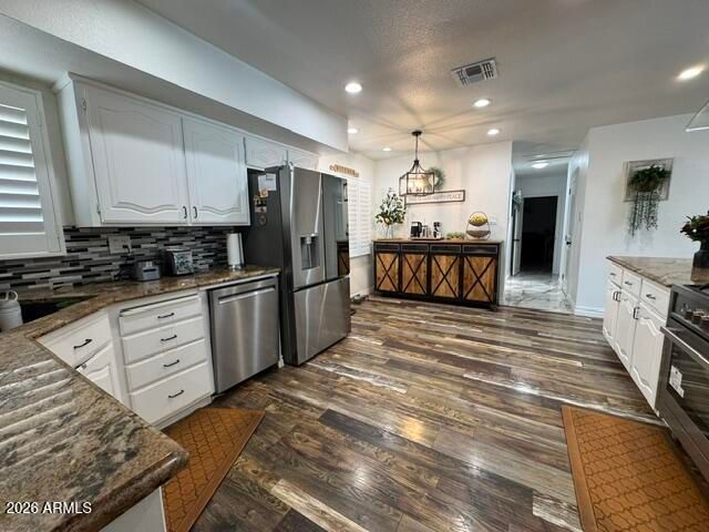 4210 W COUNTRY GABLES Drive, Phoenix, AZ 85053