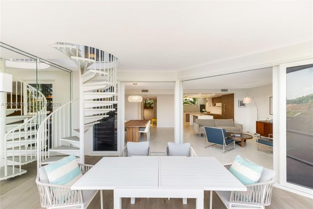 3100 NE 47th Court 13, Fort Lauderdale, FL 33308