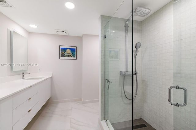 3100 NE 47th Court 13, Fort Lauderdale, FL 33308