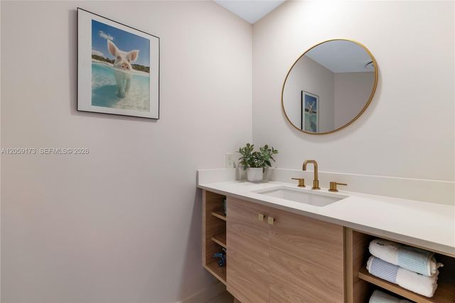 3100 NE 47th Court 13, Fort Lauderdale, FL 33308