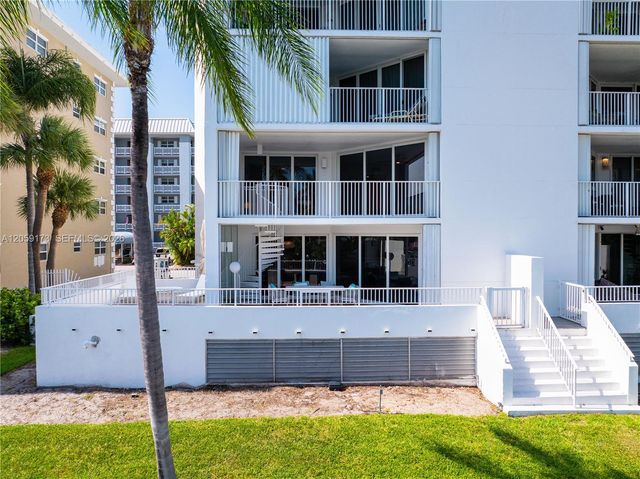 3100 NE 47th Court 13, Fort Lauderdale, FL 33308