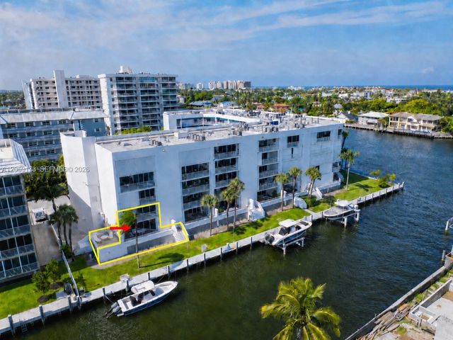 3100 NE 47th Court 13, Fort Lauderdale, FL 33308