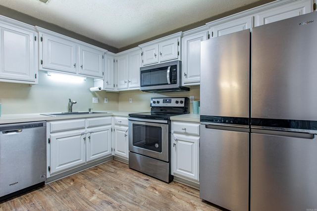 111 Shady Oak Drive, Sherwood, AR 72120