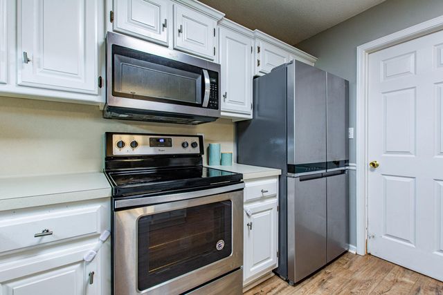 111 Shady Oak Drive, Sherwood, AR 72120
