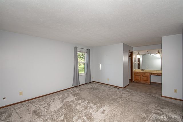 1939 Sugar Run Trail, Bellbrook, OH 45305