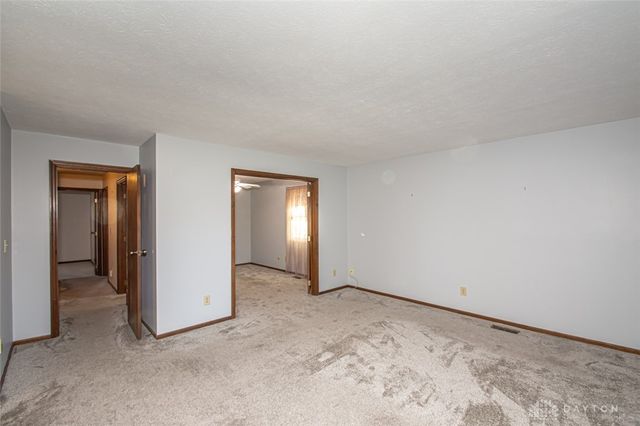 1939 Sugar Run Trail, Bellbrook, OH 45305