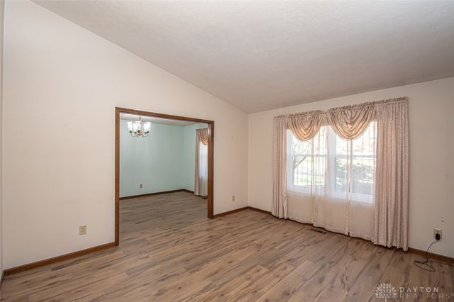 1939 Sugar Run Trail, Bellbrook, OH 45305