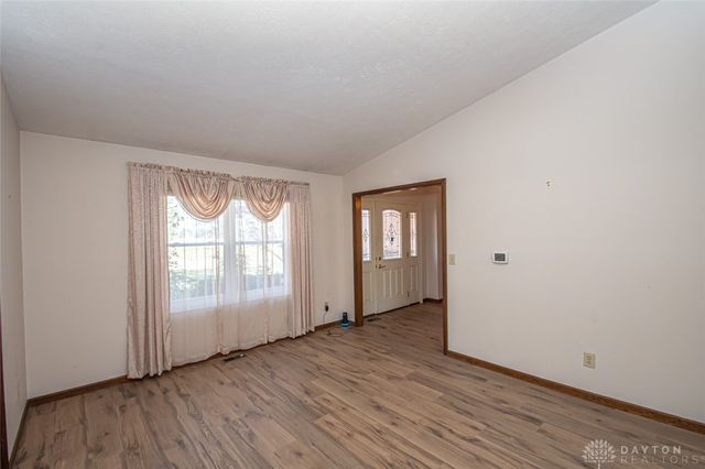 1939 Sugar Run Trail, Bellbrook, OH 45305