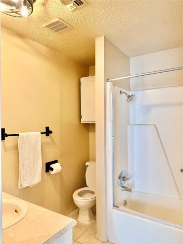 832 SE 14th Street, Moore, OK 73160