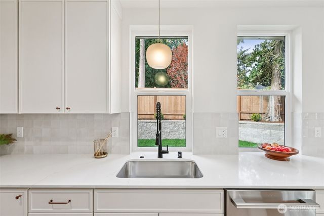 20205 5th Avenue NW, Shoreline, WA 98177