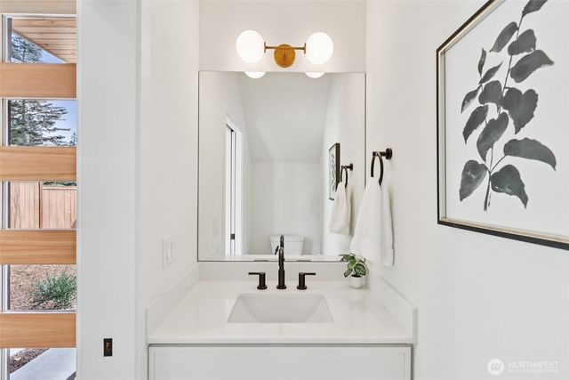 20205 5th Avenue NW, Shoreline, WA 98177