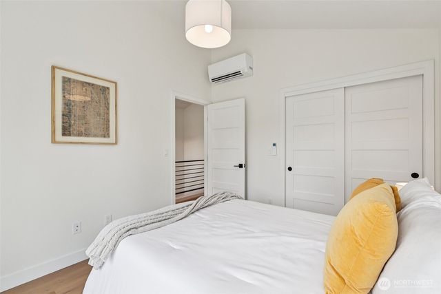 20205 5th Avenue NW, Shoreline, WA 98177