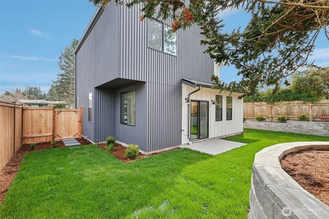 20205 5th Avenue NW, Shoreline, WA 98177