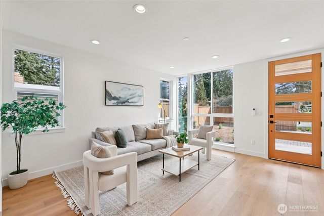 20205 5th Avenue NW, Shoreline, WA 98177