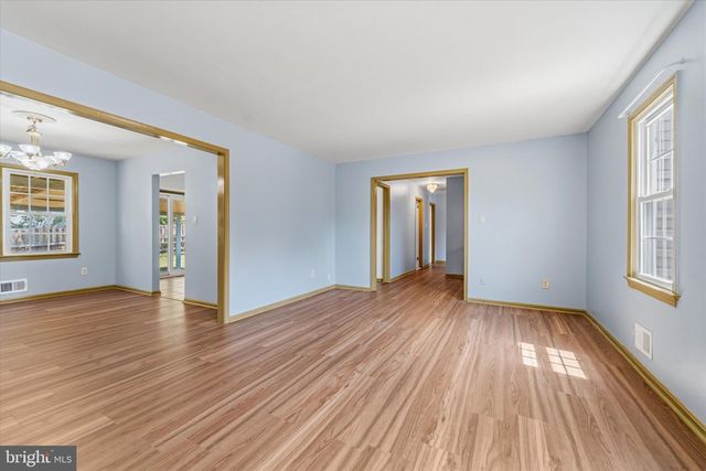 8704 ARLEY DR, Springfield, VA 22153