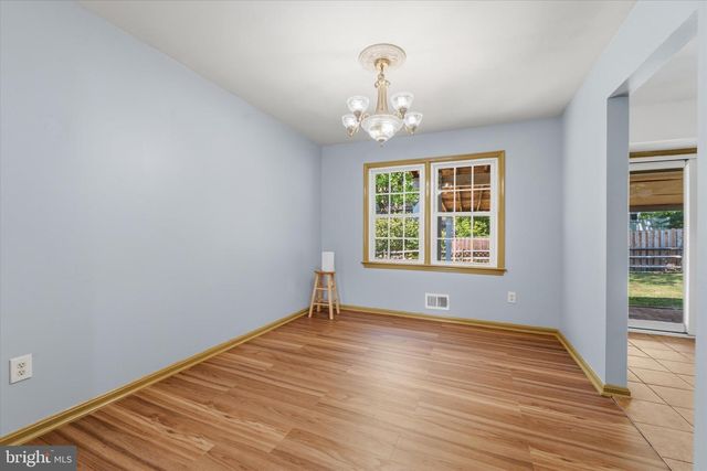 8704 ARLEY DR, Springfield, VA 22153