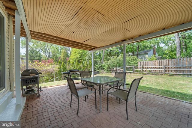 8704 ARLEY DR, Springfield, VA 22153