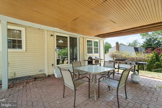 8704 ARLEY DR, Springfield, VA 22153