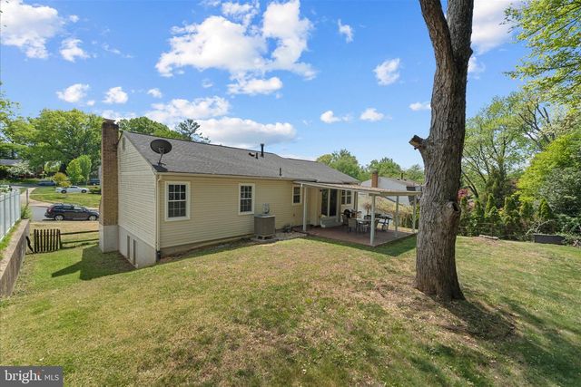 8704 ARLEY DR, Springfield, VA 22153