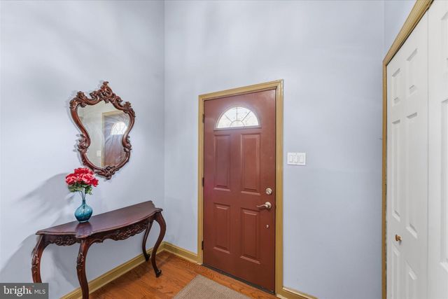 8704 ARLEY DR, Springfield, VA 22153
