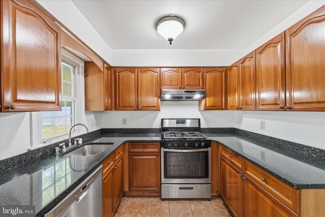 8704 ARLEY DR, Springfield, VA 22153