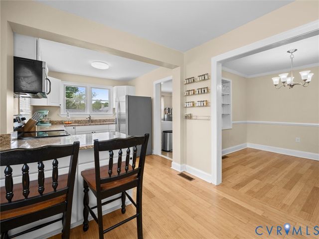 19604 Woodpecker Rd, South Chesterfield, VA 23803