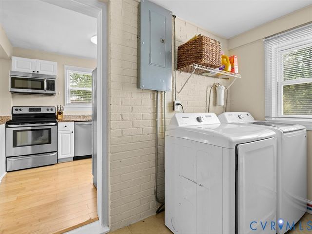 19604 Woodpecker Rd, South Chesterfield, VA 23803