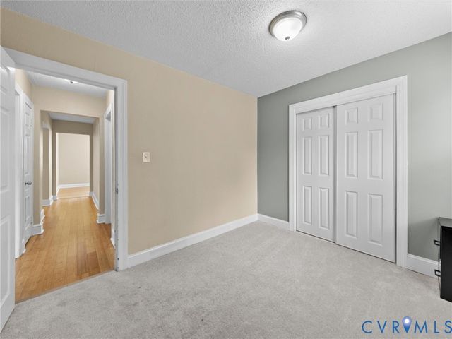 19604 Woodpecker Rd, South Chesterfield, VA 23803