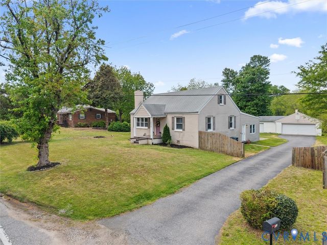 19604 Woodpecker Rd, South Chesterfield, VA 23803