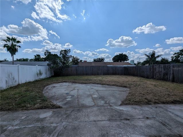 1209 MOHRLAKE DRIVE, Brandon, FL 33511